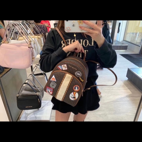 ❣️SOLD❣️ - Picture 2 of 4